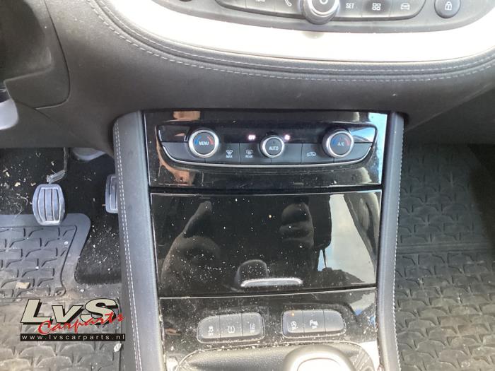 Opel Grandland 1.2 Turbo 12V Sloopvoertuig (2019, Grijs)