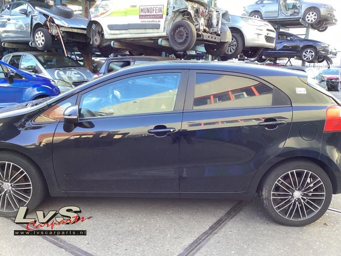 Kia Rio III 1.2 CVVT 16V Sloopvoertuig (2013, Zwart)