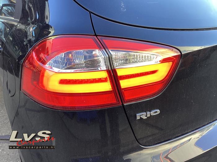 Kia Rio III 1.2 CVVT 16V Sloopvoertuig (2013, Zwart)