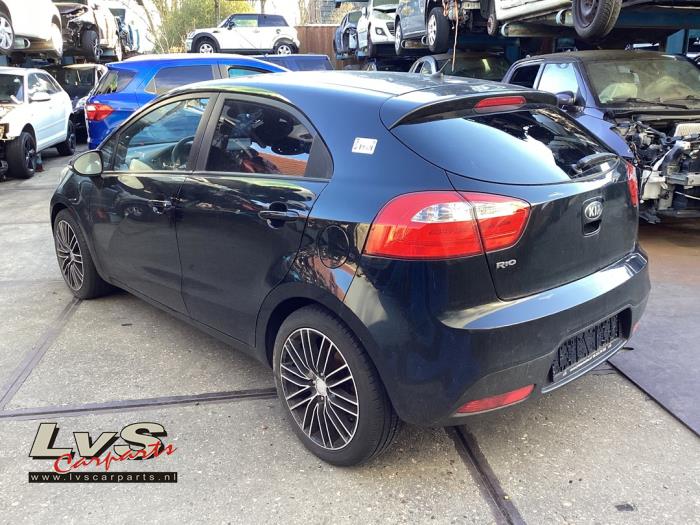 Kia Rio III 1.2 CVVT 16V Sloopvoertuig (2013, Zwart)