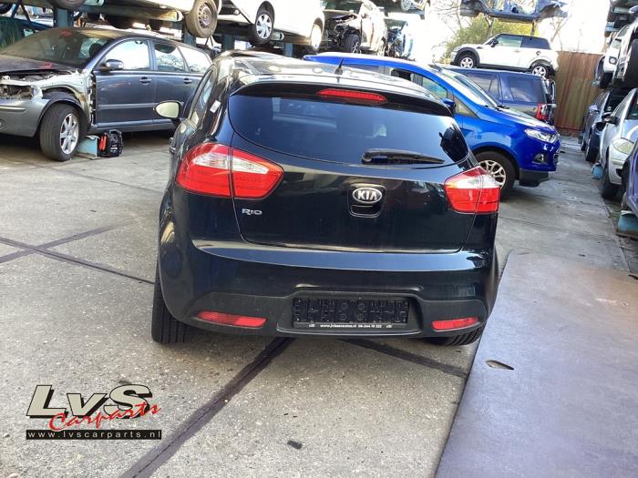 Kia Rio III 1.2 CVVT 16V Sloopvoertuig (2013, Zwart)