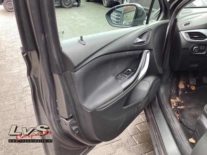 Opel Astra K 1.6 CDTI 110 16V Sloopvoertuig (2019, Grijs)