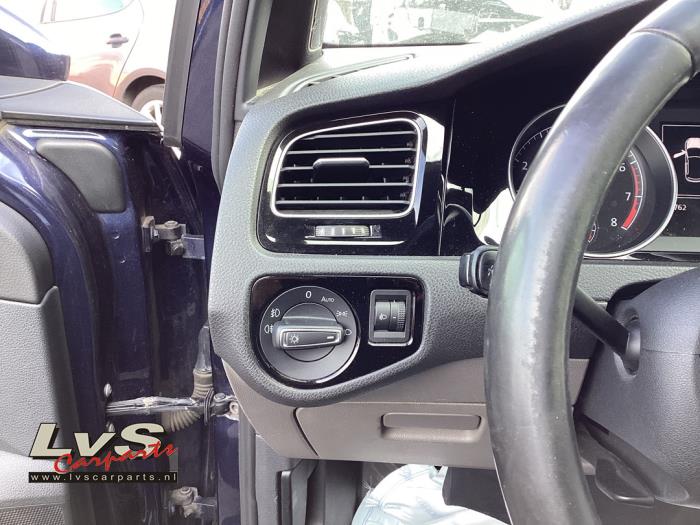 Volkswagen Golf VII 1.2 TSI 16V Sloopvoertuig (2015, Blauw)