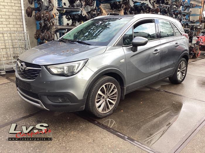Opel Crossland X
