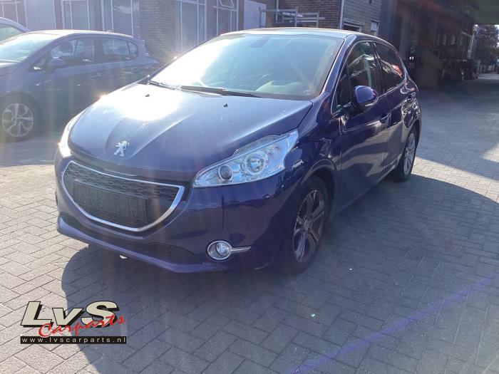 Peugeot 208 1.2 Vti 12V PureTech 82 2012-03 / 2019-12