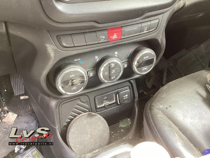 Jeep Renegade 1.4 Multi Air 16V Sloopvoertuig (2014, Wit)