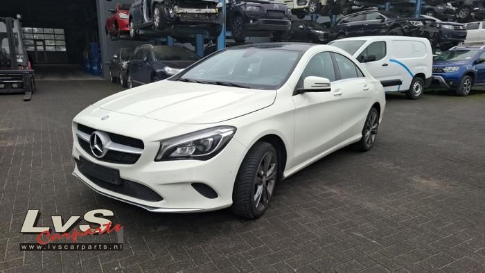 Mercedes CLA 1.6 CLA-180 16V 2013-01 / 2019-03