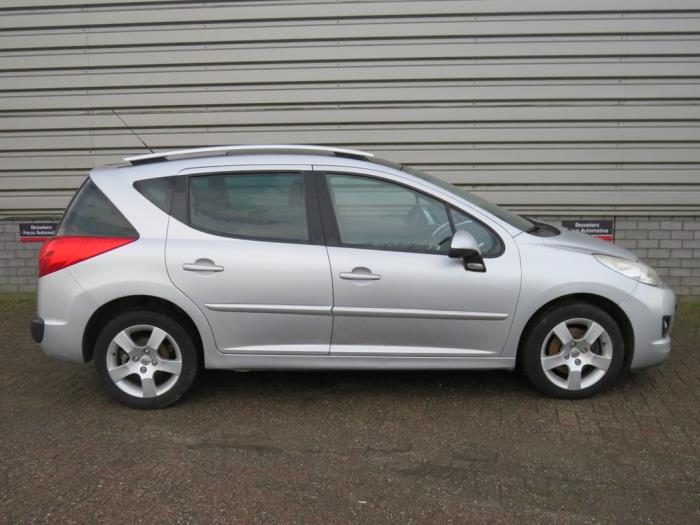 Peugeot 207 SW 1.6 16V VTRi Sloopvoertuig (2010, Grijs)