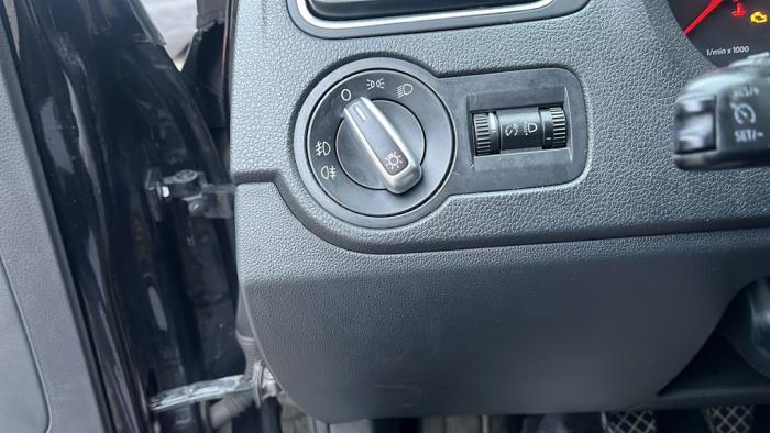 Volkswagen Polo V 1.2 TDI 12V BlueMotion Sloopvoertuig (2010, Zwart, Hout)