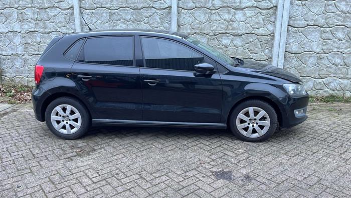 Volkswagen Polo V 1.2 TDI 12V BlueMotion Sloopvoertuig (2010, Zwart, Hout)