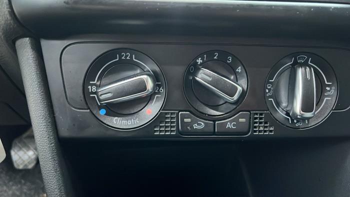 Volkswagen Polo V 1.2 TDI 12V BlueMotion Sloopvoertuig (2010, Zwart, Hout)