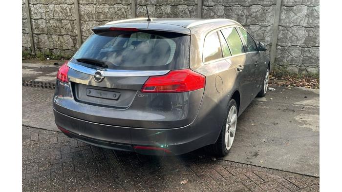 Opel Insignia Sports Tourer 2.0 CDTI 16V 160 Ecotec Sloopvoertuig (2010, Metallic, Grijs)