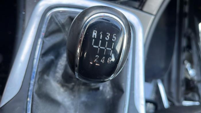 Opel Insignia Sports Tourer 2.0 CDTI 16V 160 Ecotec Sloopvoertuig (2010, Metallic, Grijs)