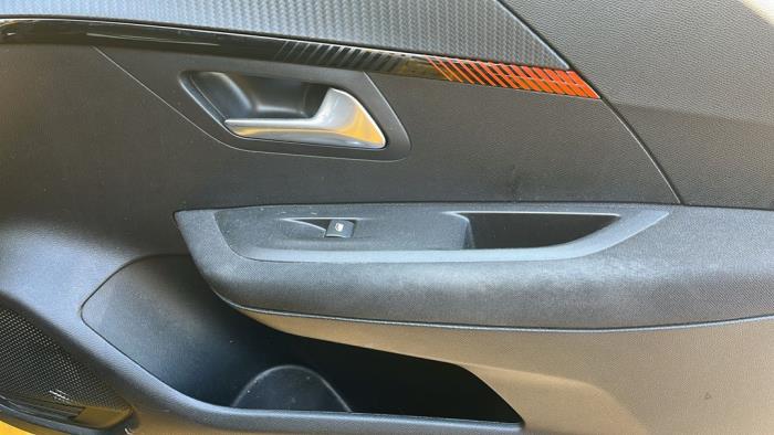 Peugeot 208 II 1.2 Vti 12V PureTech 75 Sloopvoertuig (2020, Geel)