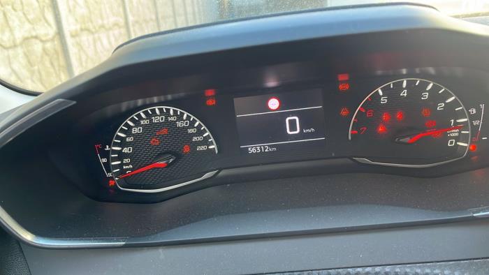 Peugeot 208 II 1.2 Vti 12V PureTech 75 Sloopvoertuig (2020, Geel)