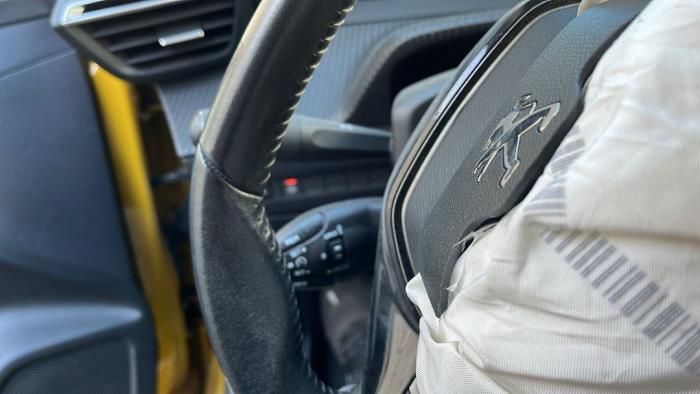 Peugeot 208 II 1.2 Vti 12V PureTech 75 Sloopvoertuig (2020, Geel)