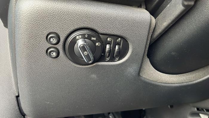 Mini Mini 1.5 12V Cooper Sloopvoertuig (2018, Metallic, Blauw)