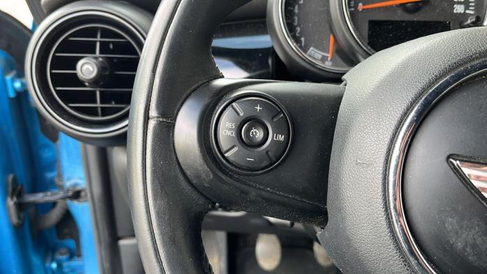 Mini Mini 1.5 12V Cooper Sloopvoertuig (2018, Metallic, Blauw)