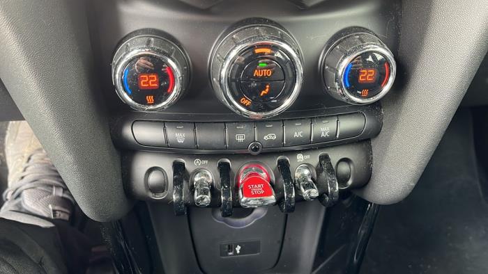 Mini Mini 1.5 12V Cooper Sloopvoertuig (2018, Metallic, Blauw)