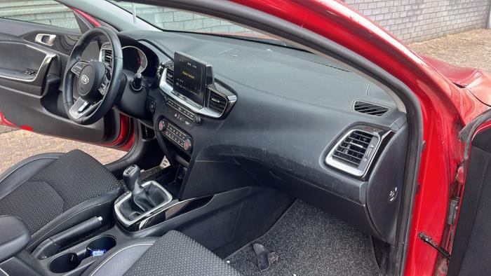 Kia Ceed 1.0i T-GDi 12V Sloopvoertuig (2019, Nieuw, Rood)