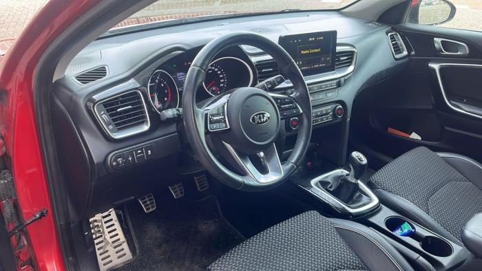 Kia Ceed 1.0i T-GDi 12V Sloopvoertuig (2019, Nieuw, Rood)