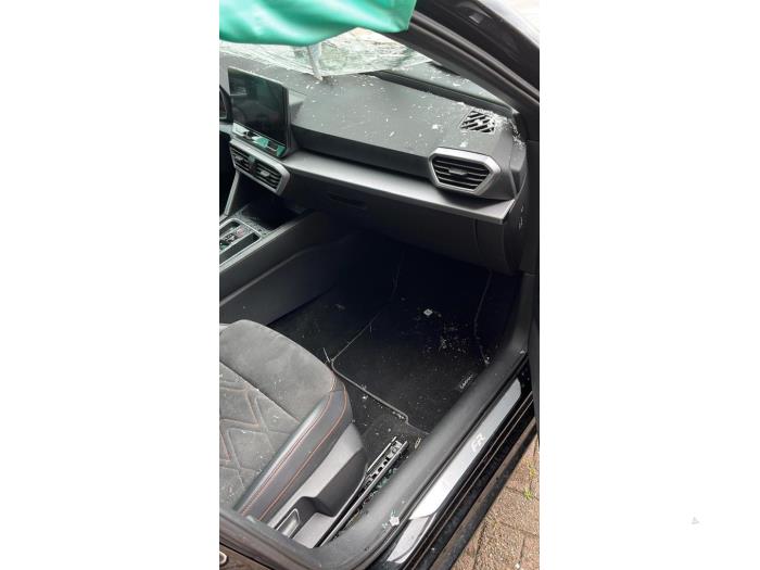 Seat Leon 1.4 TSI e-HYBRID 204 16V Sloopvoertuig (2020, Metallic, Zwart)