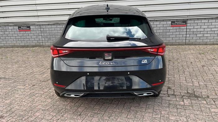 Seat Leon 1.4 TSI e-HYBRID 204 16V Sloopvoertuig (2020, Metallic, Zwart)