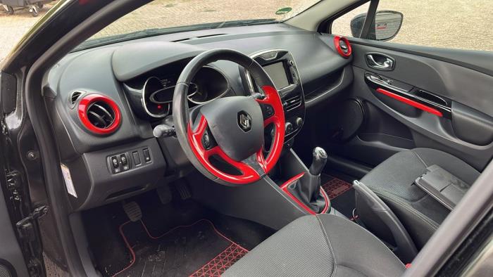 Renault Clio IV 0.9 Energy TCE 90 12V Sloopvoertuig (2013, Zwart)