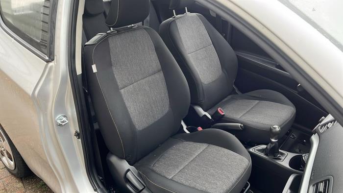 Kia Picanto 1.0 12V Sloopvoertuig (2012, Helder, Zilver)