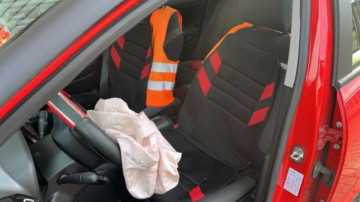 Citroen C3 Aircross I 1.2 PureTech 82 Sloopvoertuig (2018, Rood)