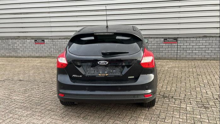 Ford Focus 3 1.0 Ti-VCT EcoBoost 12V 125 Sloopvoertuig (2014, Metallic, Zwart)
