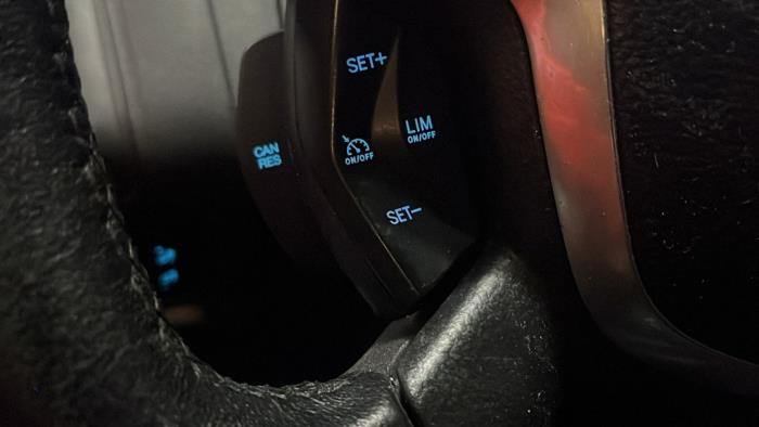 Ford Focus 3 1.0 Ti-VCT EcoBoost 12V 125 Sloopvoertuig (2014, Metallic, Zwart)