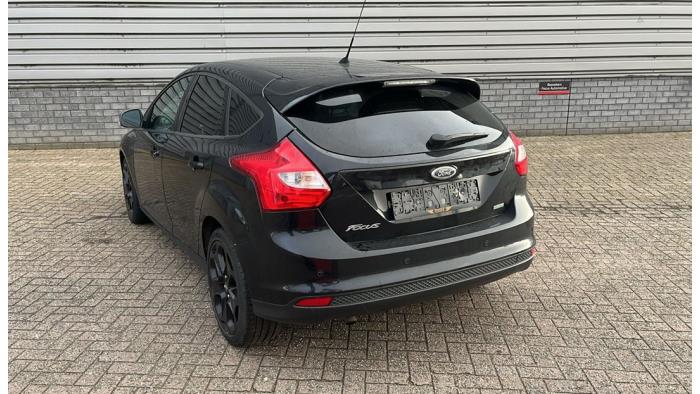 Ford Focus 3 1.0 Ti-VCT EcoBoost 12V 125 Sloopvoertuig (2014, Metallic, Zwart)