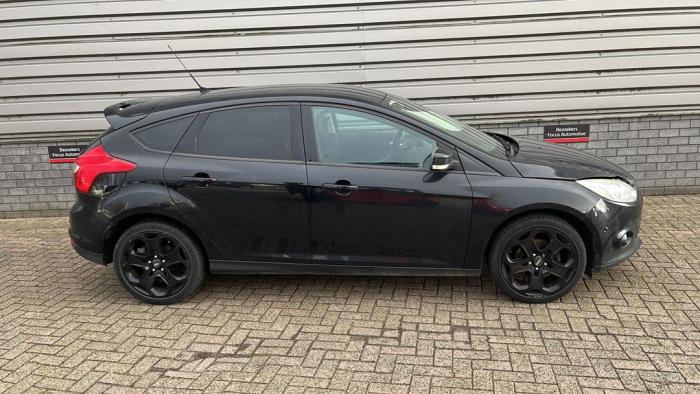 Ford Focus 3 1.0 Ti-VCT EcoBoost 12V 125 Sloopvoertuig (2014, Metallic, Zwart)