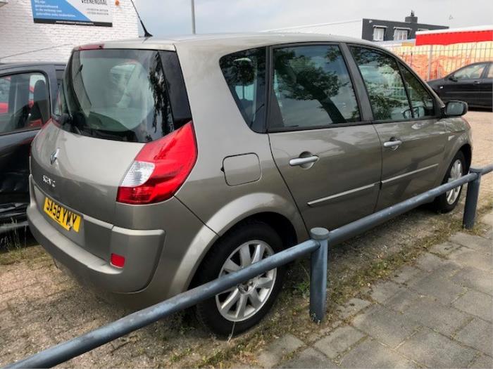 Renault Scénic II 1.6 16V Sloopvoertuig (2007, Beige)