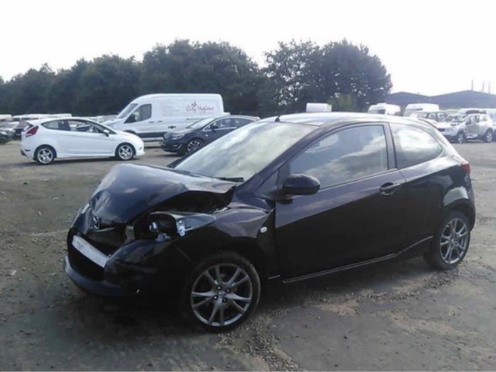 Mazda 2 1.3 16V S-VT High Power Sloopvoertuig (2009, Donker, Paars)