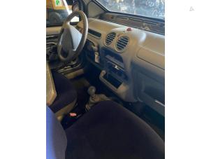 Renault Twingo 1.2 Sloopvoertuig (2000, Grijs)