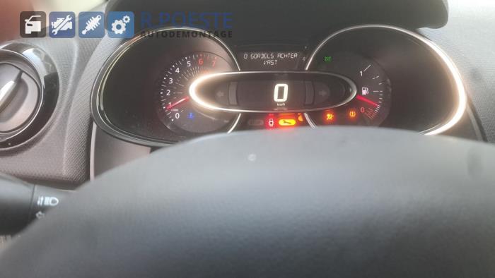 Renault Clio IV Estate/Grandtour 0.9 Energy TCE 90 12V Sloopvoertuig (2019, Zwart)