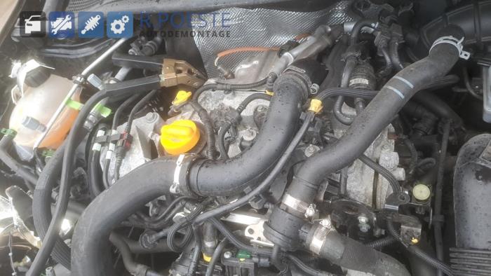 Renault Clio IV Estate/Grandtour 0.9 Energy TCE 90 12V Sloopvoertuig (2019, Zwart)