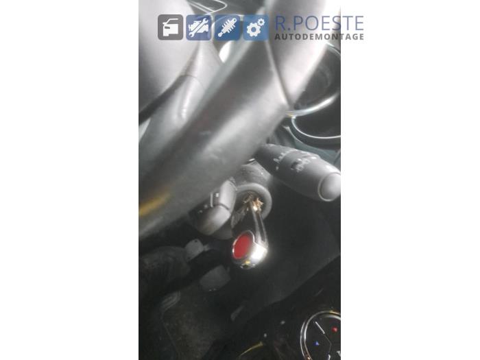 Citroen DS3 1.2 12V PureTech 82 Sloopvoertuig (2014, Rood)