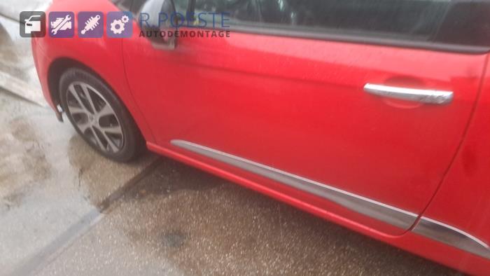 Citroen DS3 1.2 12V PureTech 82 Sloopvoertuig (2014, Rood)