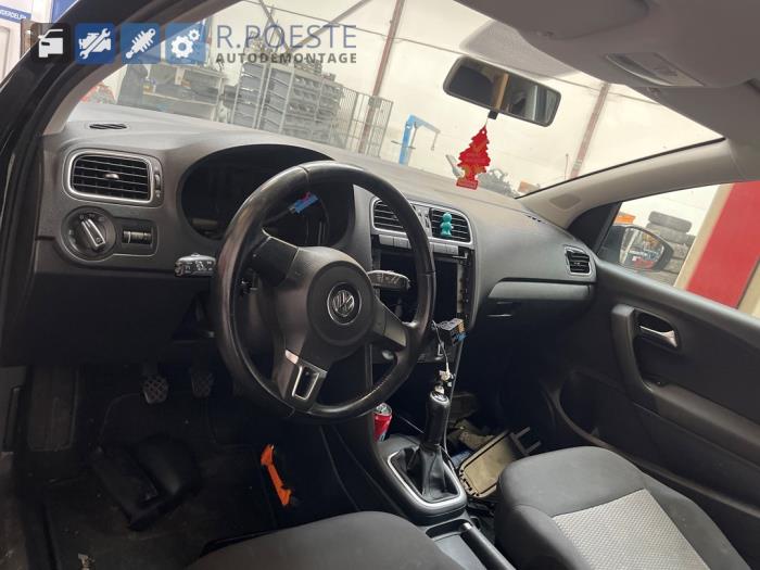 Volkswagen Polo V 1.2 TDI 12V BlueMotion Sloopvoertuig (2010, Zwart)