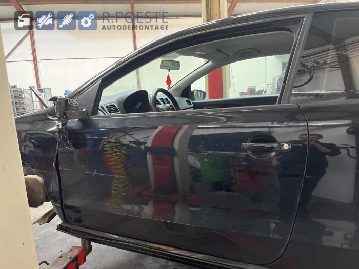 Volkswagen Polo V 1.2 TDI 12V BlueMotion Sloopvoertuig (2010, Zwart)