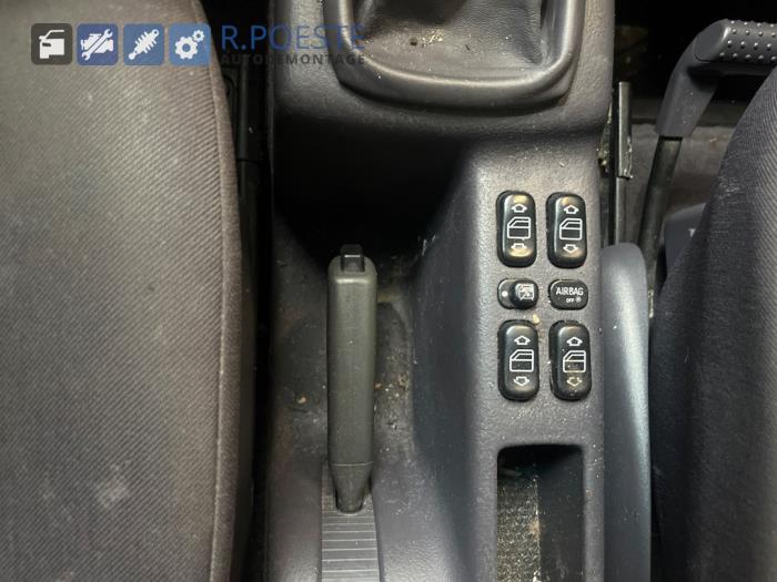 Mercedes A 1.4 A-140 Sloopvoertuig (2004, Grijs)