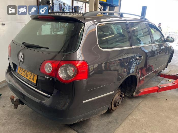 Volkswagen Passat Variant 2.0 TDI 16V 140 Sloopvoertuig (2006, Zwart)