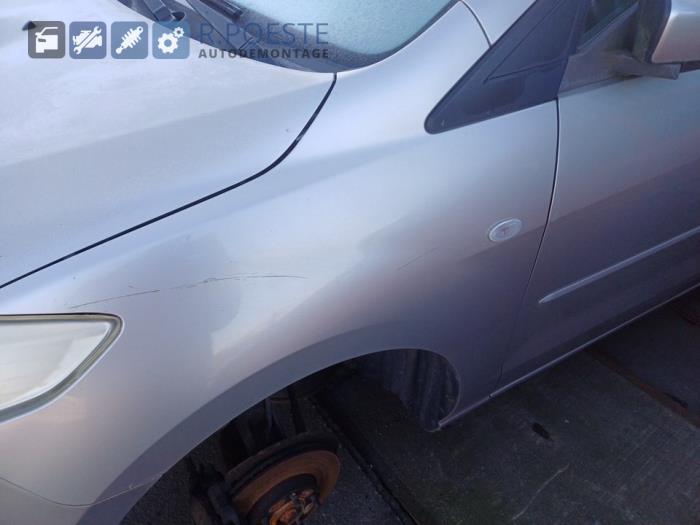 Mazda 5 1.8i 16V Sloopvoertuig (2007, Beige)