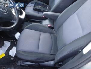 Mazda 5 1.8i 16V Sloopvoertuig (2007, Beige)