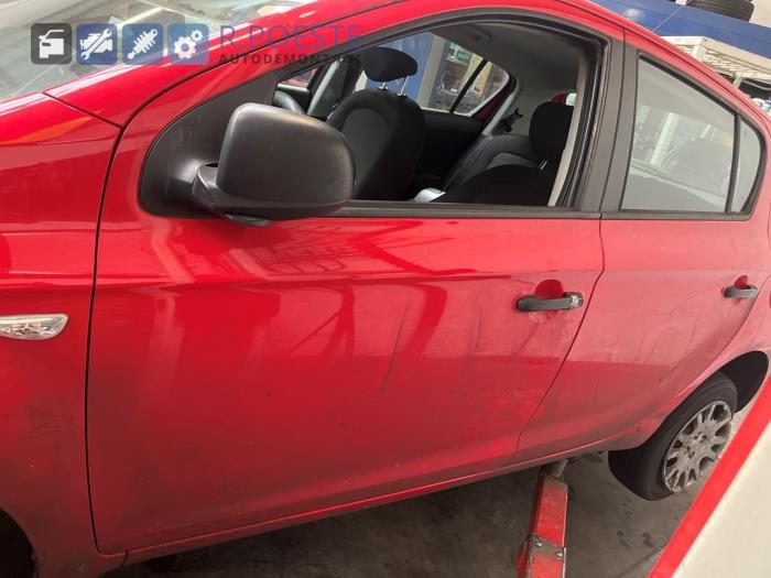Hyundai i20 1.2i 16V Sloopvoertuig (2011, Rood)