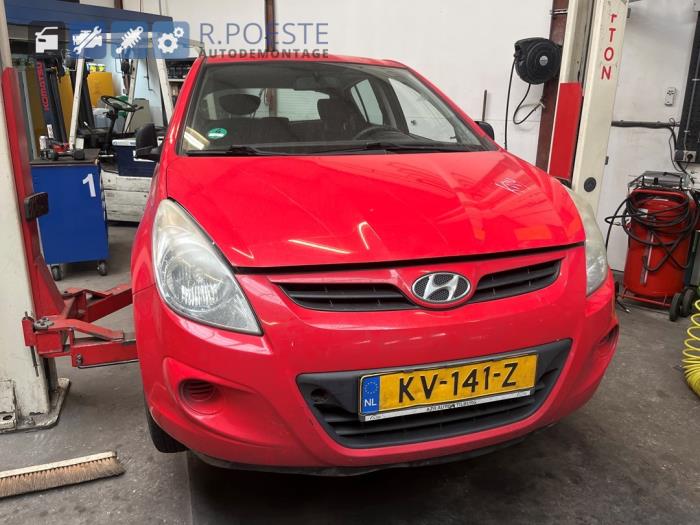 Hyundai i20 1.2i 16V Sloopvoertuig (2011, Rood)