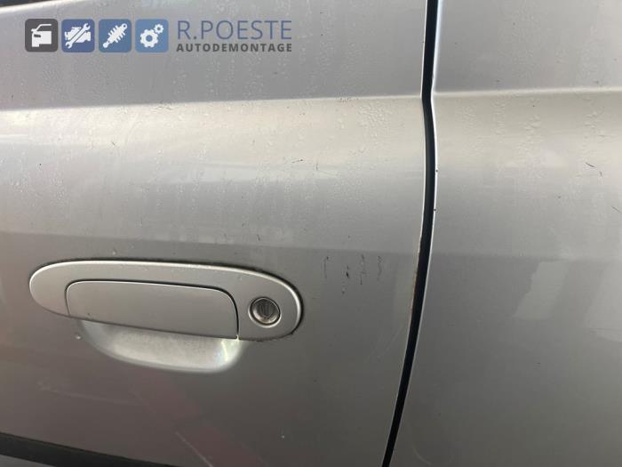 Toyota Yaris 1.3 16V VVT-i Sloopvoertuig (2002, Grijs)